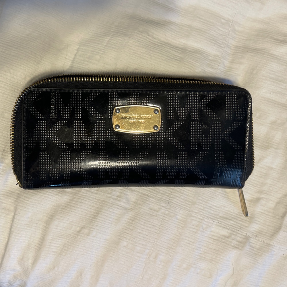 Michael Kors wallet